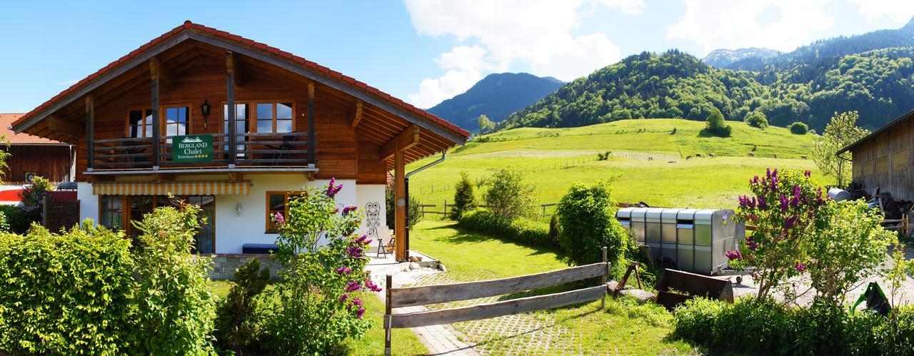 "Viktoria Chalet" - Annehmlichkeiten Vom 4-Sterne Familien-Und Wellnesshotel Viktoria Nebenan Koennen Mitbenutzt Werden Оберстдорф Екстериор снимка