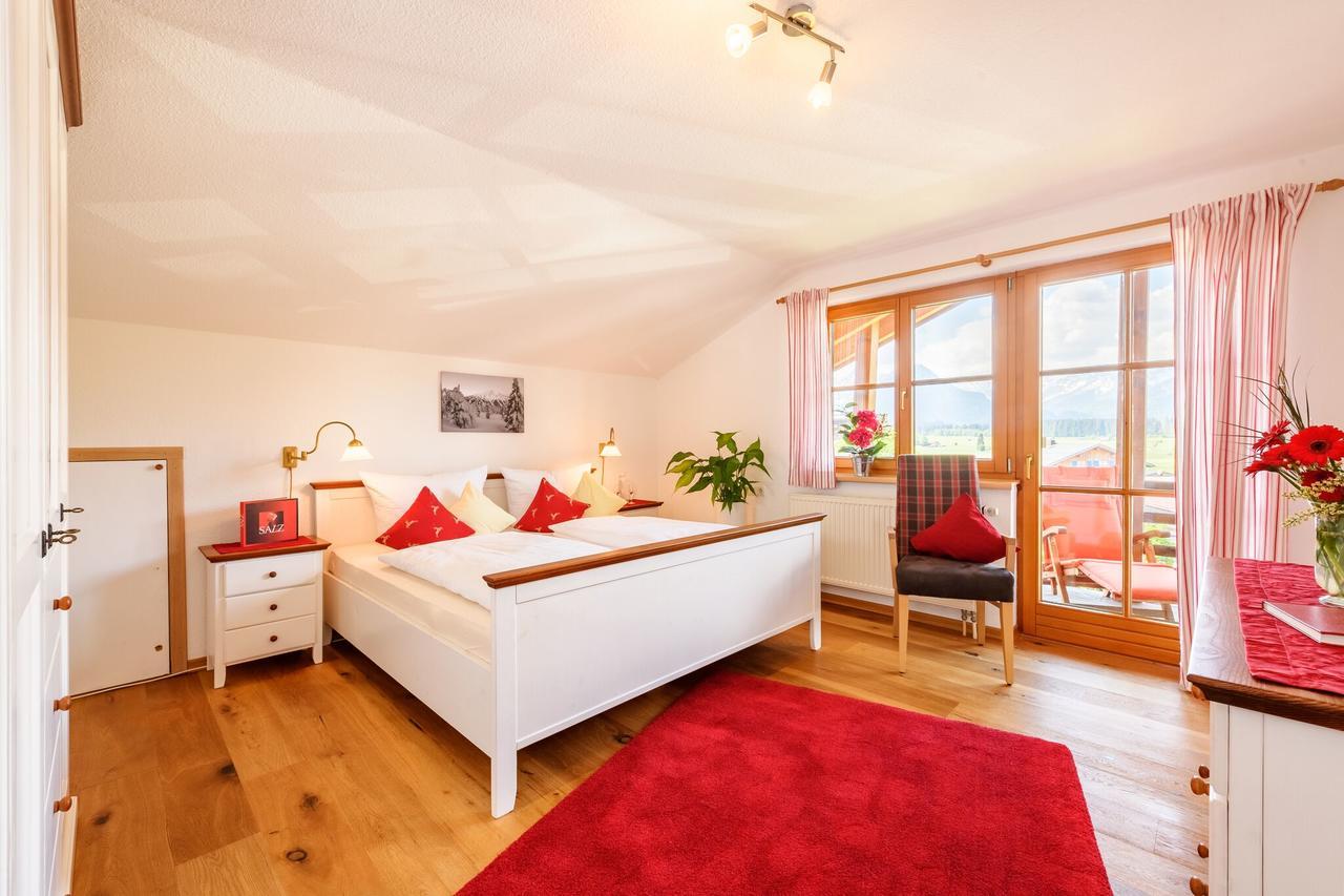 "Viktoria Chalet" - Annehmlichkeiten Vom 4-Sterne Familien-Und Wellnesshotel Viktoria Nebenan Koennen Mitbenutzt Werden Оберстдорф Екстериор снимка