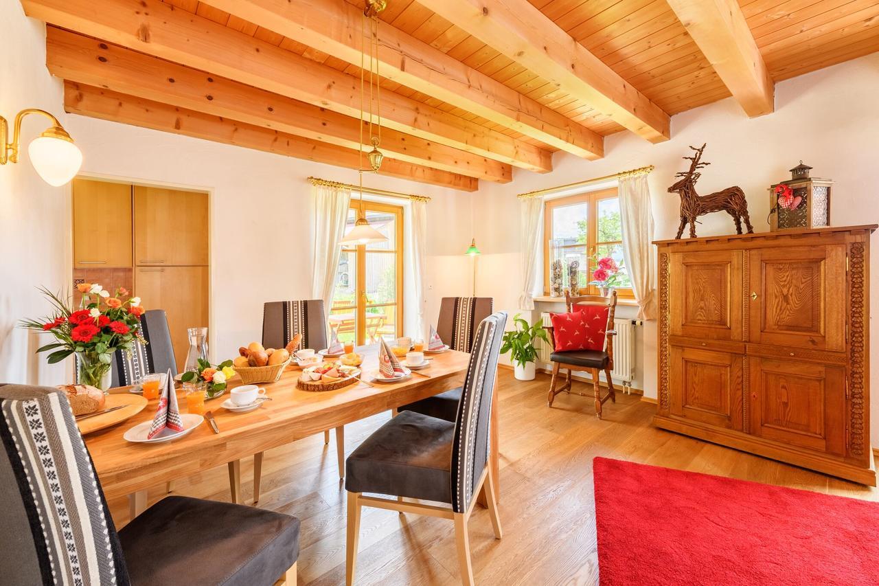 "Viktoria Chalet" - Annehmlichkeiten Vom 4-Sterne Familien-Und Wellnesshotel Viktoria Nebenan Koennen Mitbenutzt Werden Оберстдорф Екстериор снимка